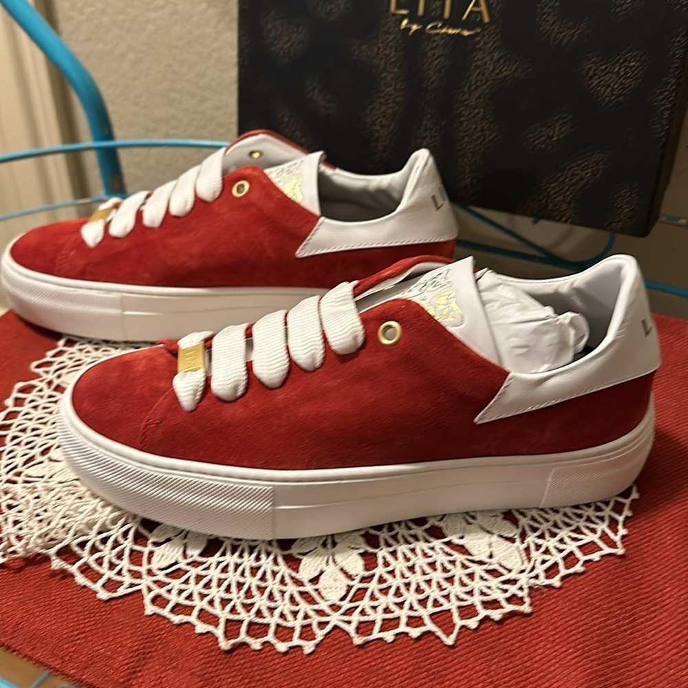 NWT Lita by Ciara sneaker. Italian leather and suede. - Picture 2 of 11